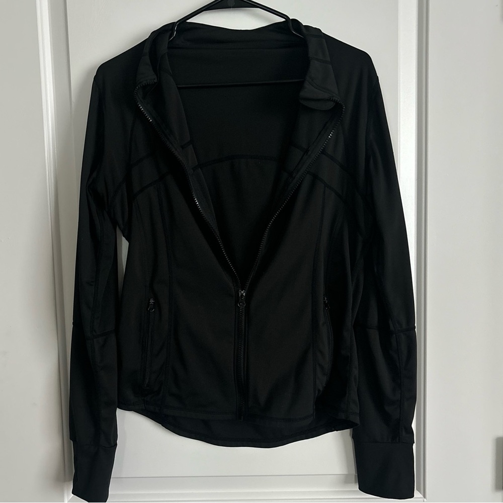 Black Women’s Medium workout zip up top